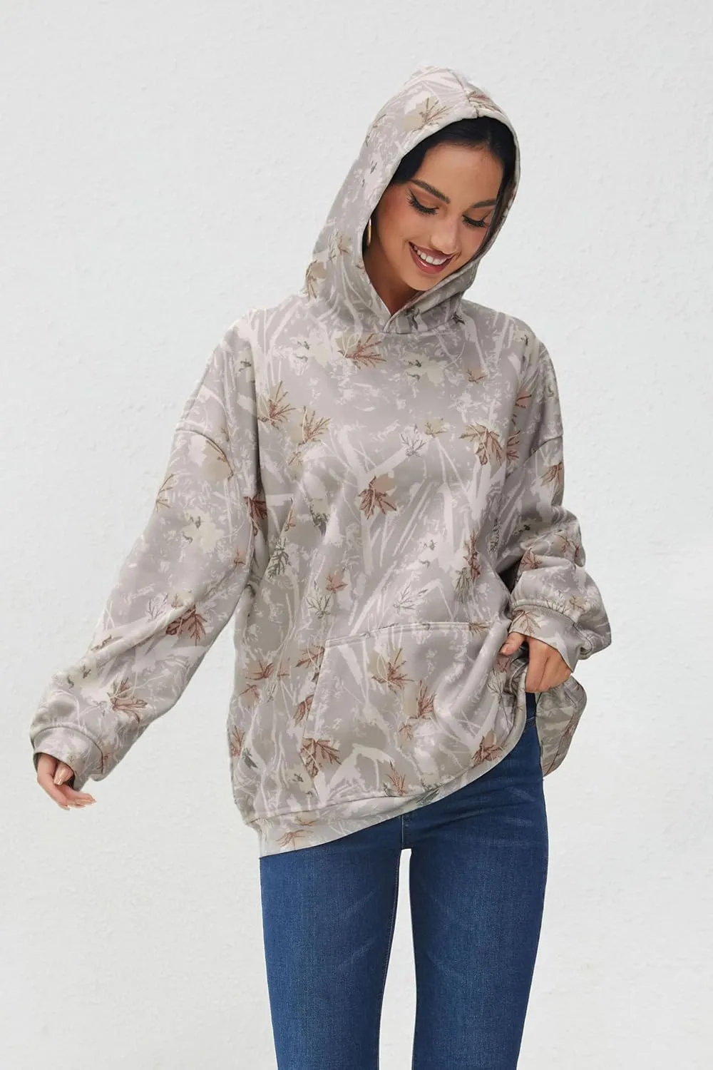Women Oversized Fleece Camo Hoodies Maple Leaf Hooded Sweatshirt Casual Long Sleeve Fall Pullover Tops With Pockets