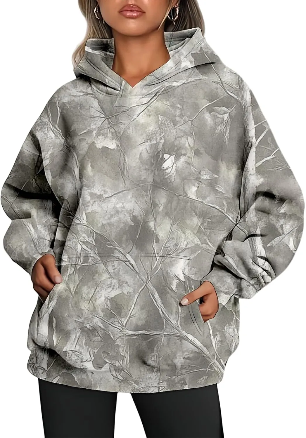 ZWRXW Womens Maple Leaf Print Camo Hoodies Oversized Long Sleeve Hooded Sweatshirt Fall Fashion Pullover Tops with Pocket